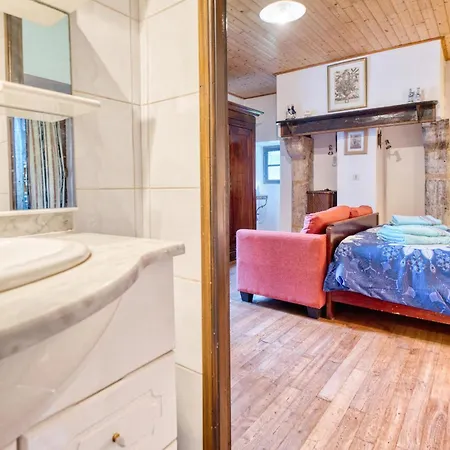 펜션 Pet Friendly Home In Plazac